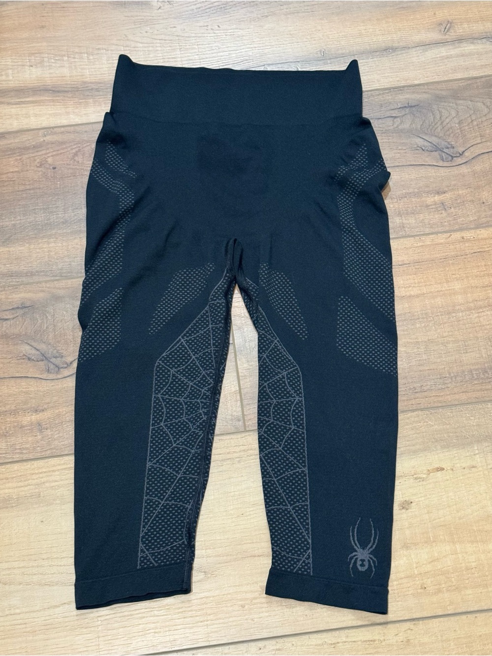 Woman’s Spyder Black Spider-Web Performance Leggings L/XL